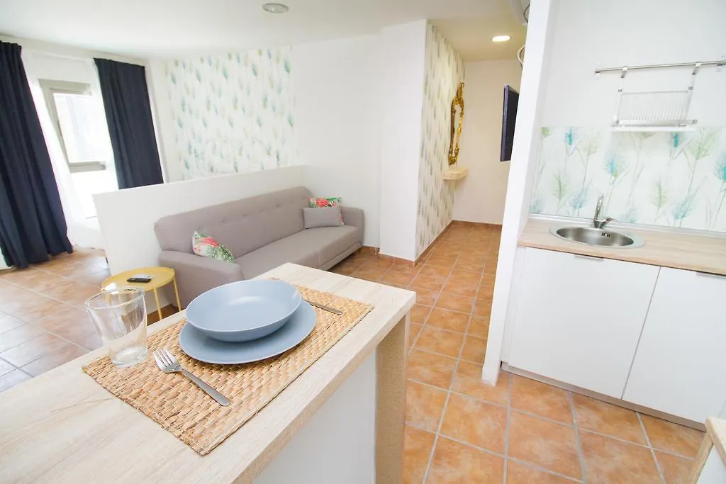Plaza Arriola Studio By La Recepcion Apartment Malaga